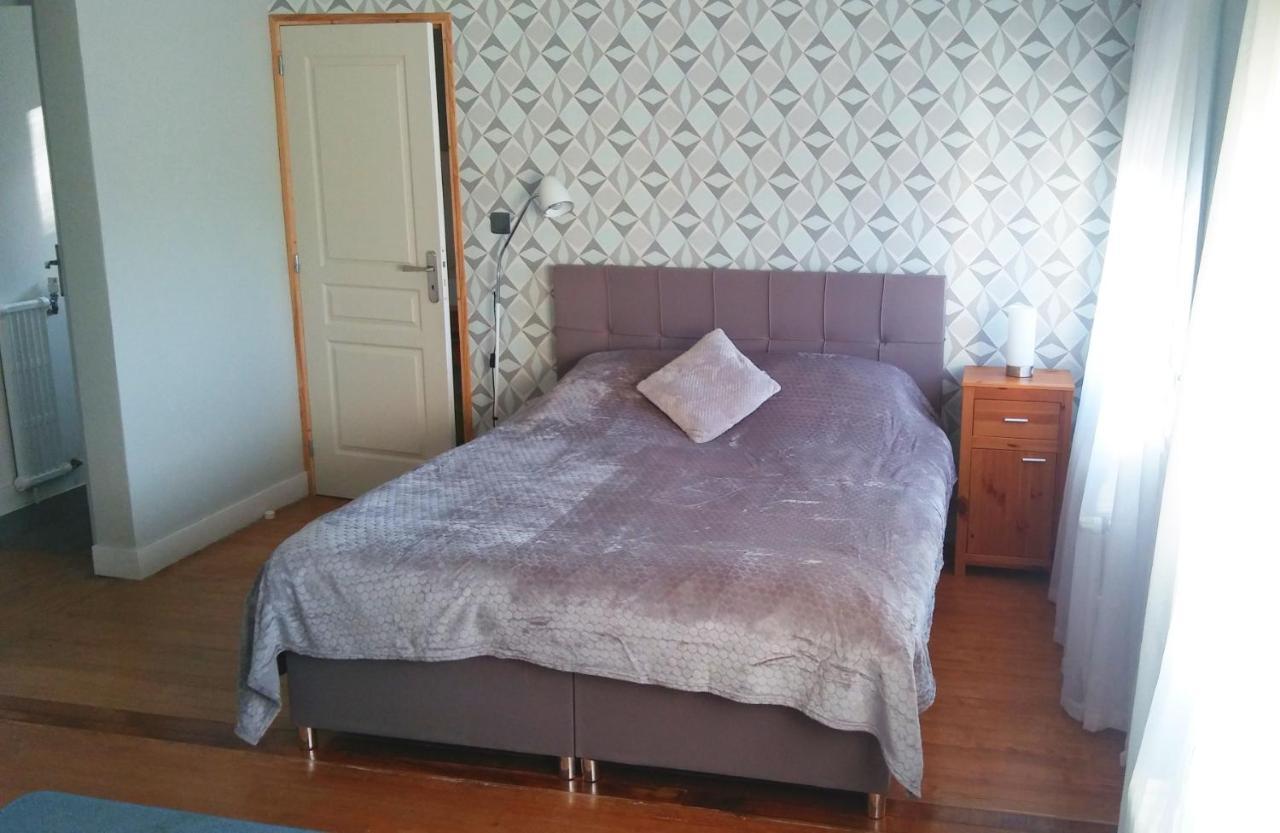 13 Bees Bed & Breakfast Confolens Ngoại thất bức ảnh